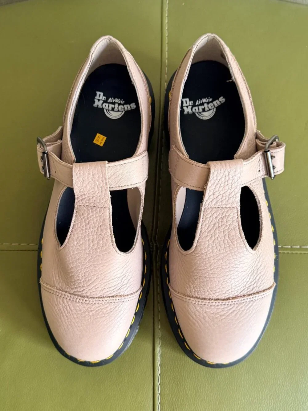 Dr. Martens Bethan taupe leather size US W 11 / US M 10 / UK 9 like new